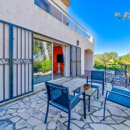 Bright House With Garden And Private Pool Casa de Férias